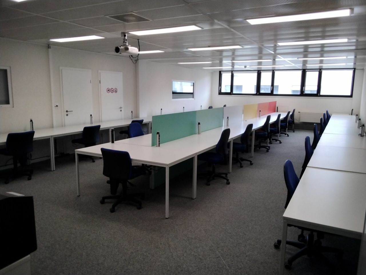 200m² office, photo 7 of 8