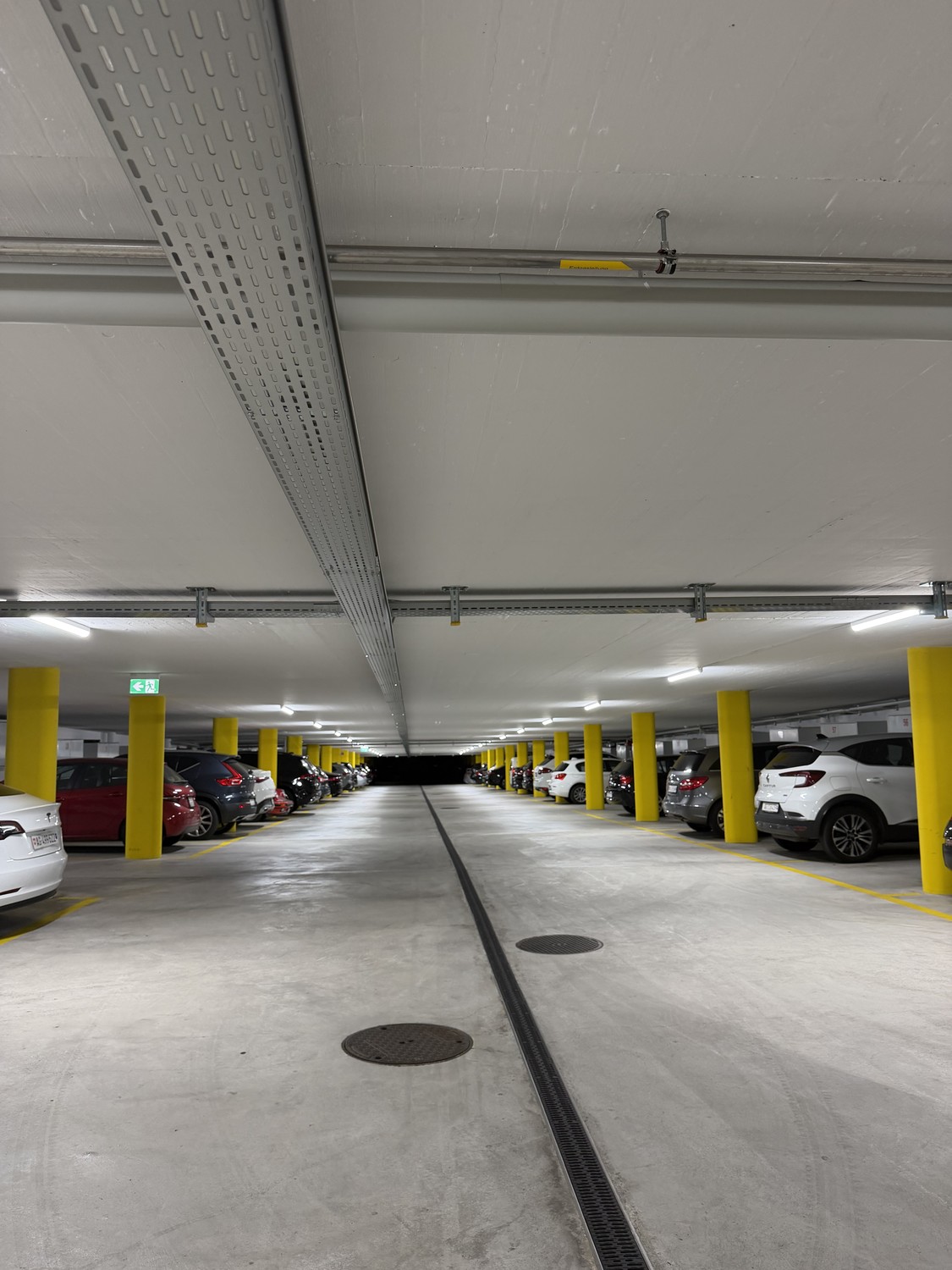 Underground slot, photo 1 of 3