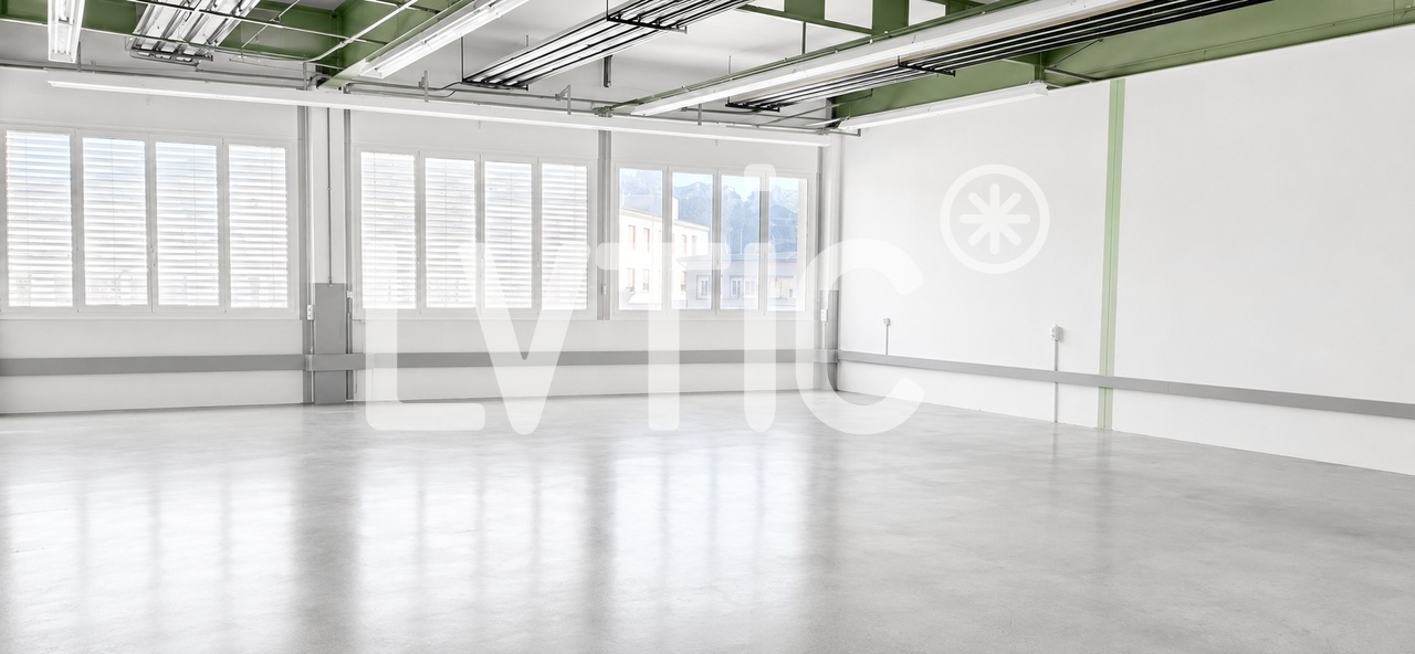 464m² workshop, photo 4 of 6