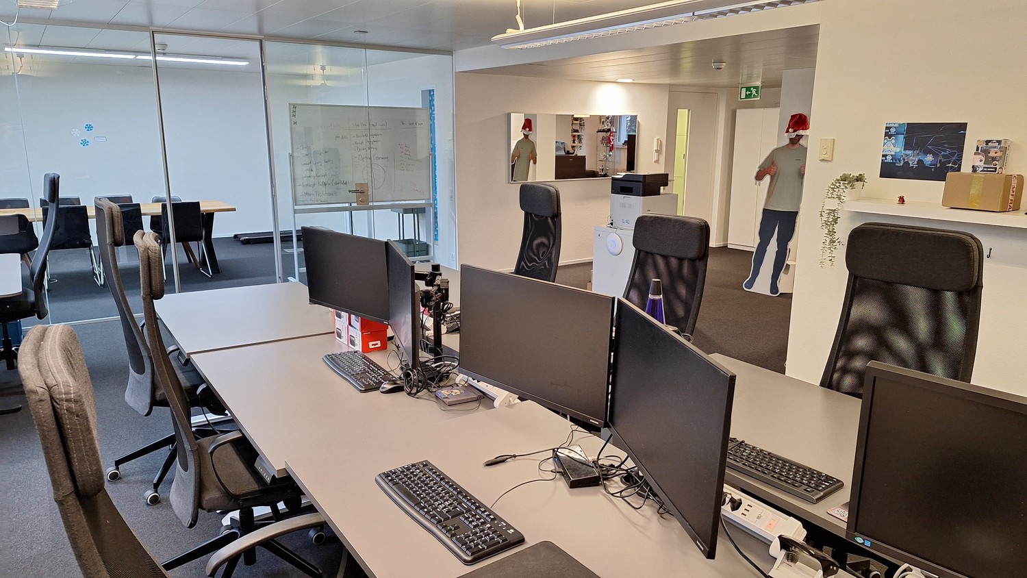 Office, photo 1 of 4