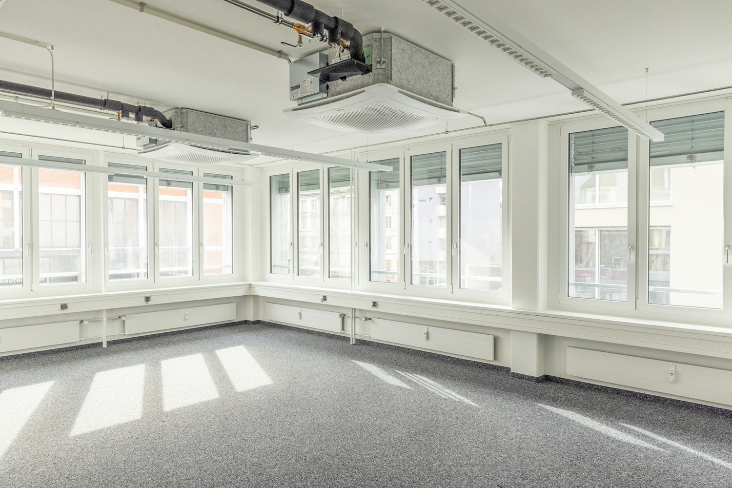 169m² office, photo 8 of 9