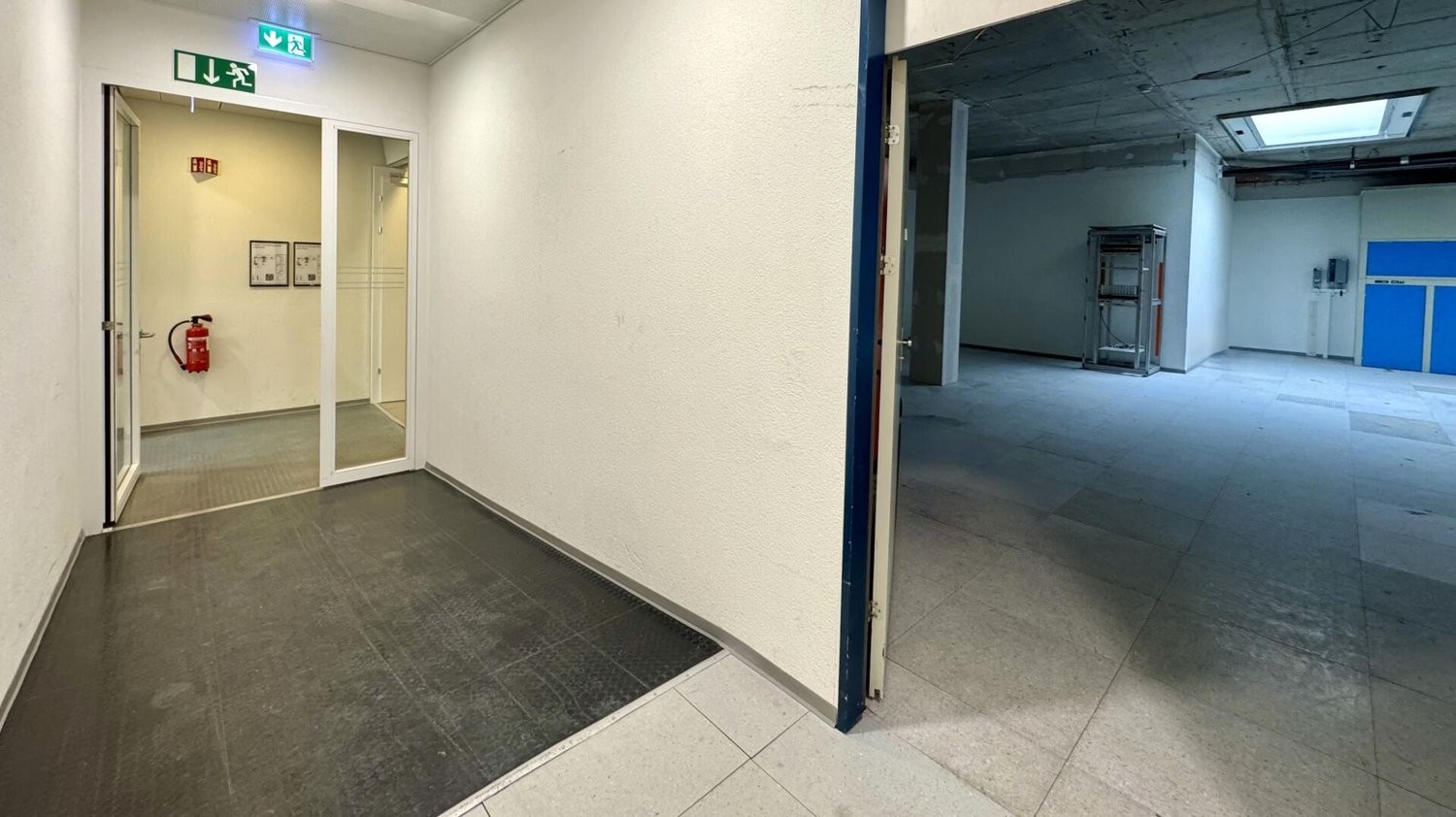 141m² commercial