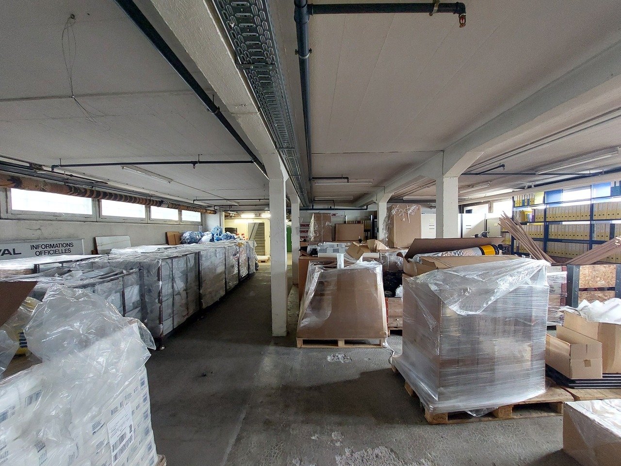 440m² storage room, photo 3 of 3