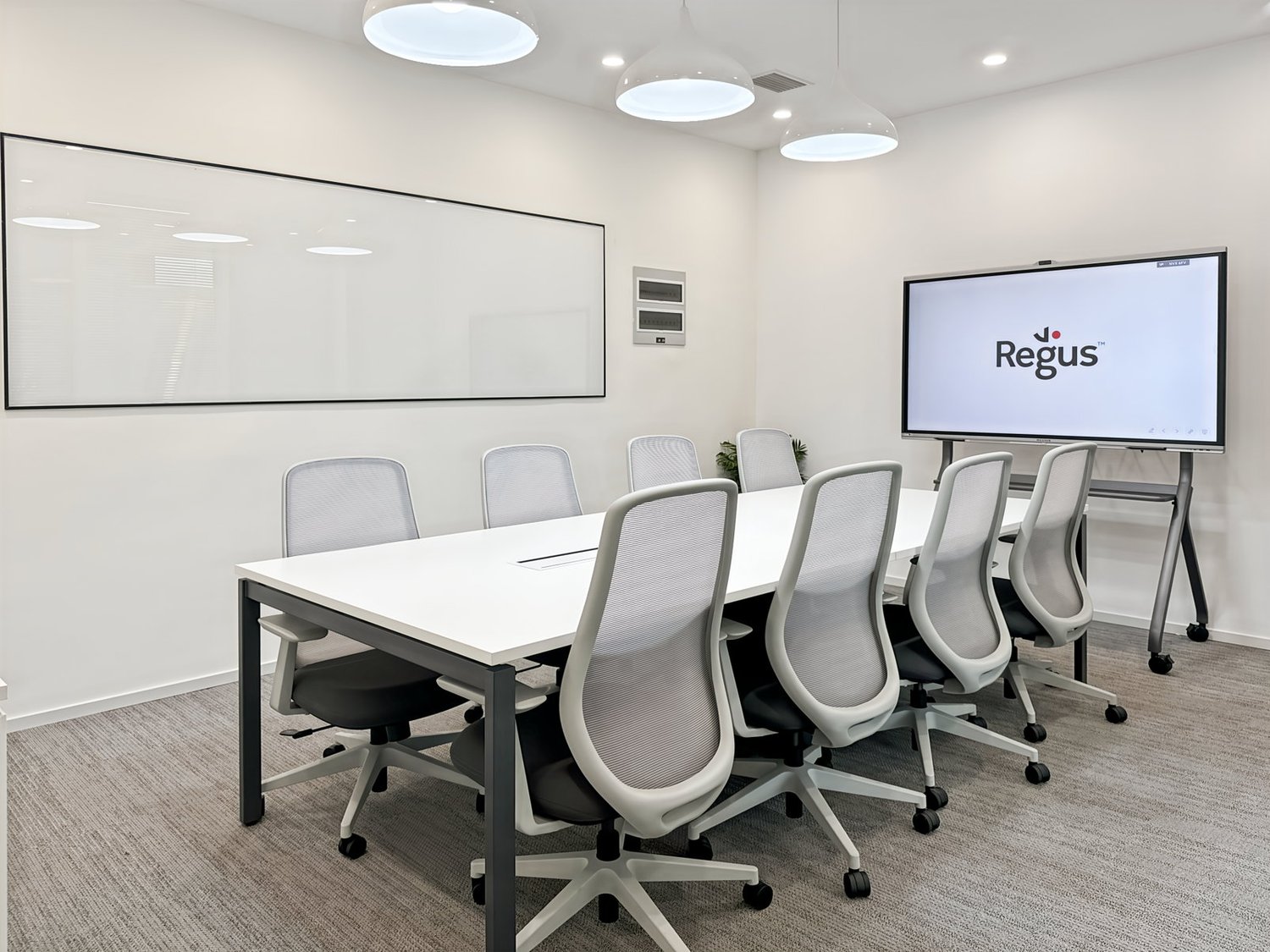 225m² office