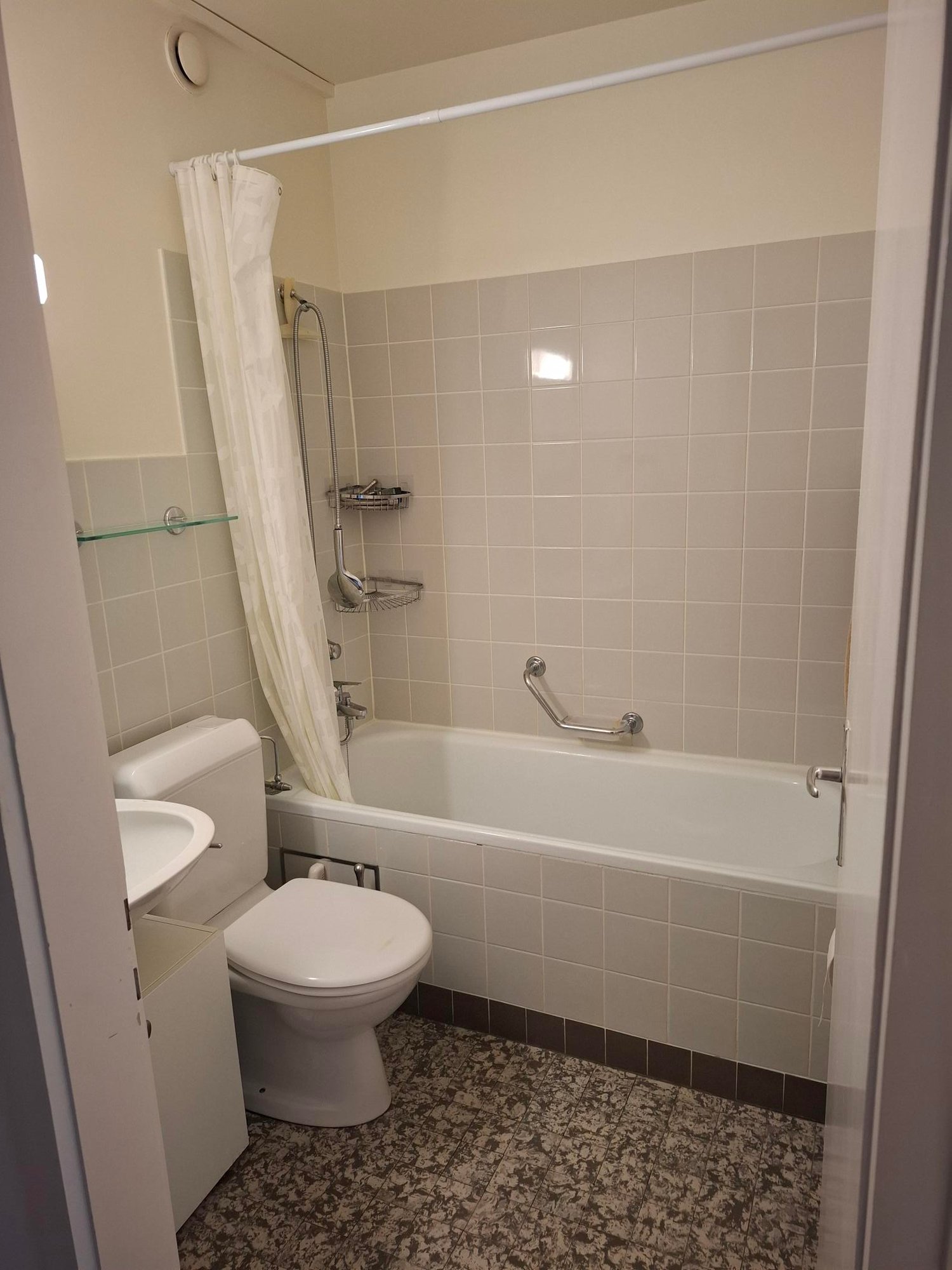 1 room apartment, photo 8 of 10