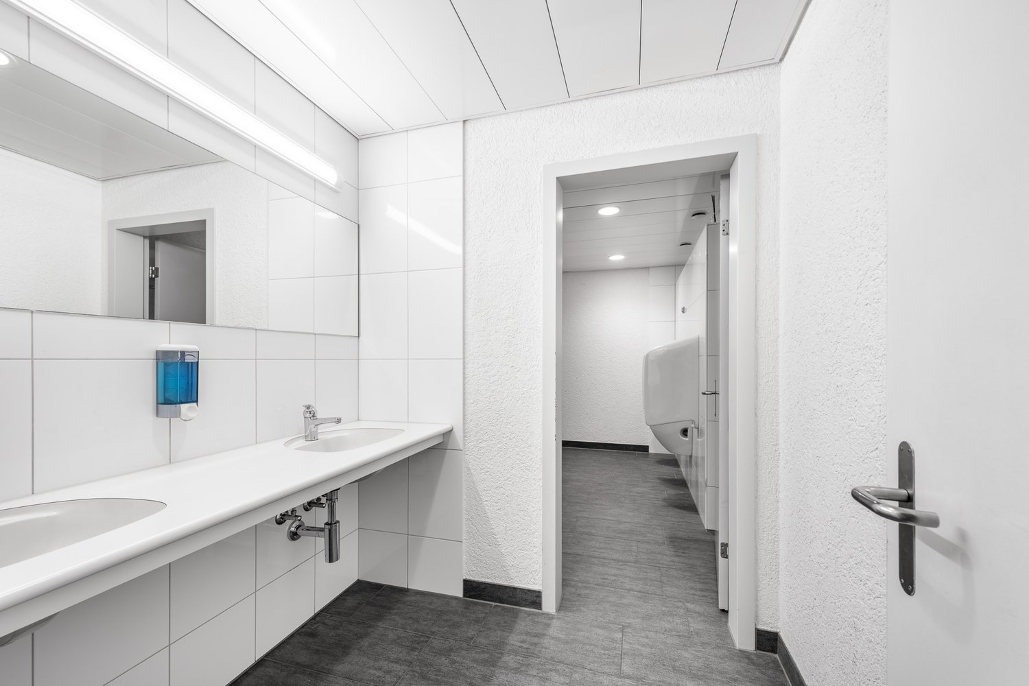 364m² commercial, photo 9 of 10