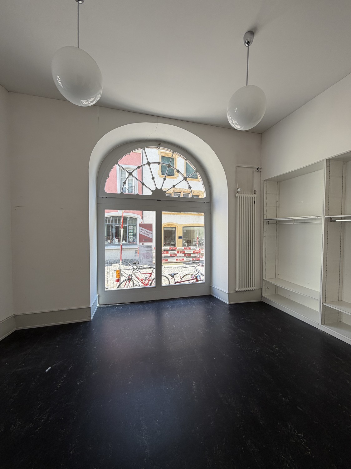 120-120m² commercial