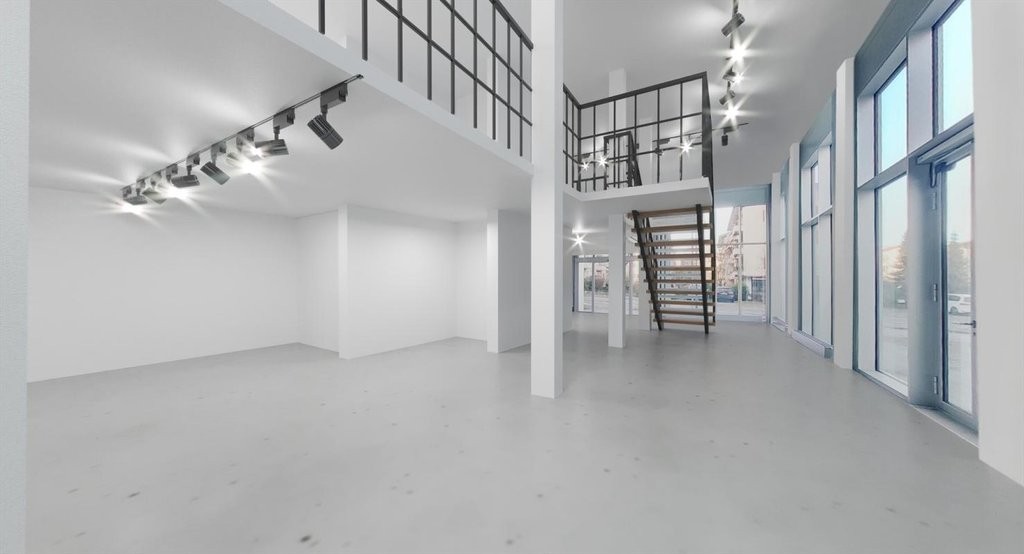 375m² shop, photo 5 of 9