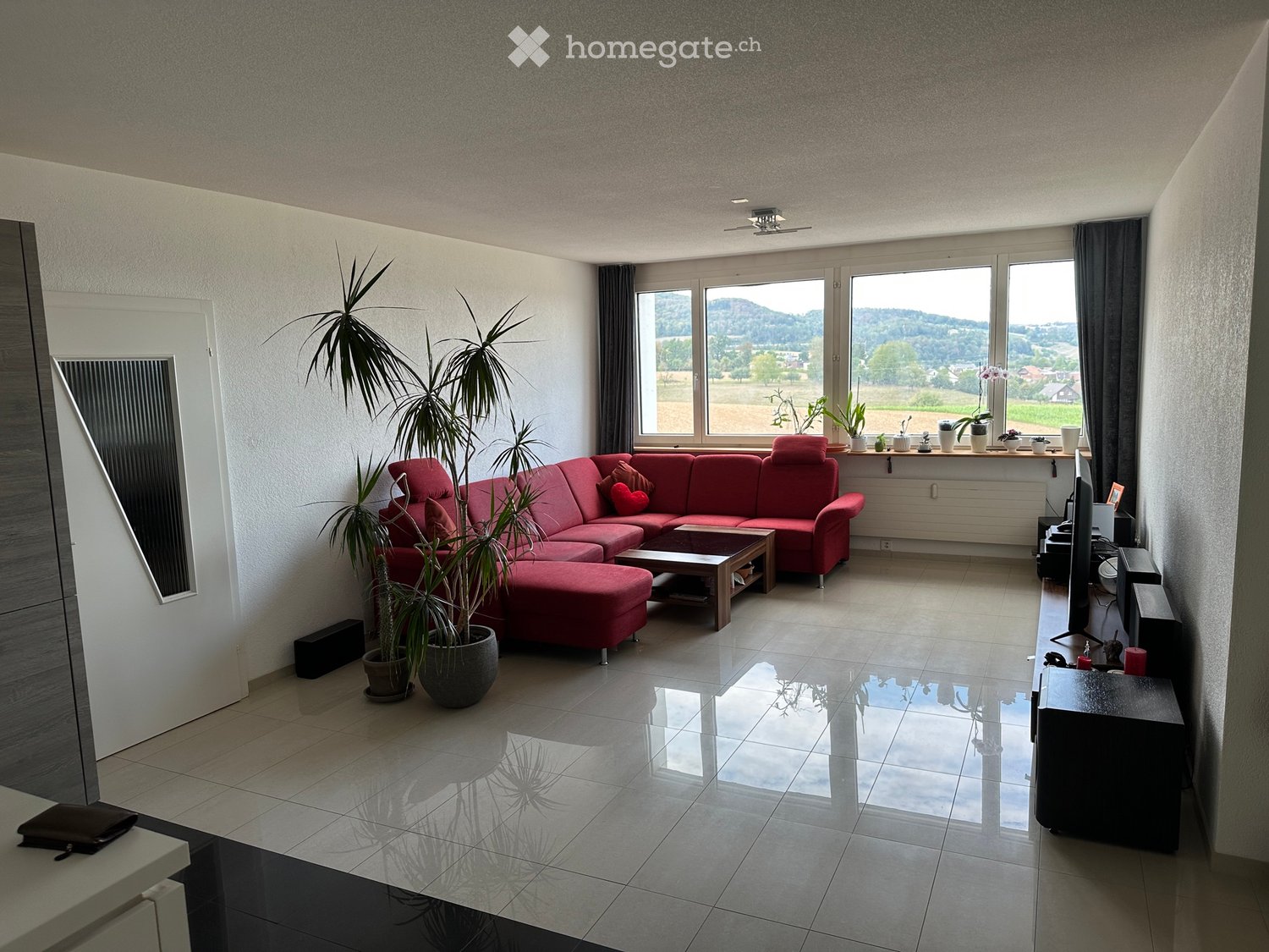 6 rooms apartment
