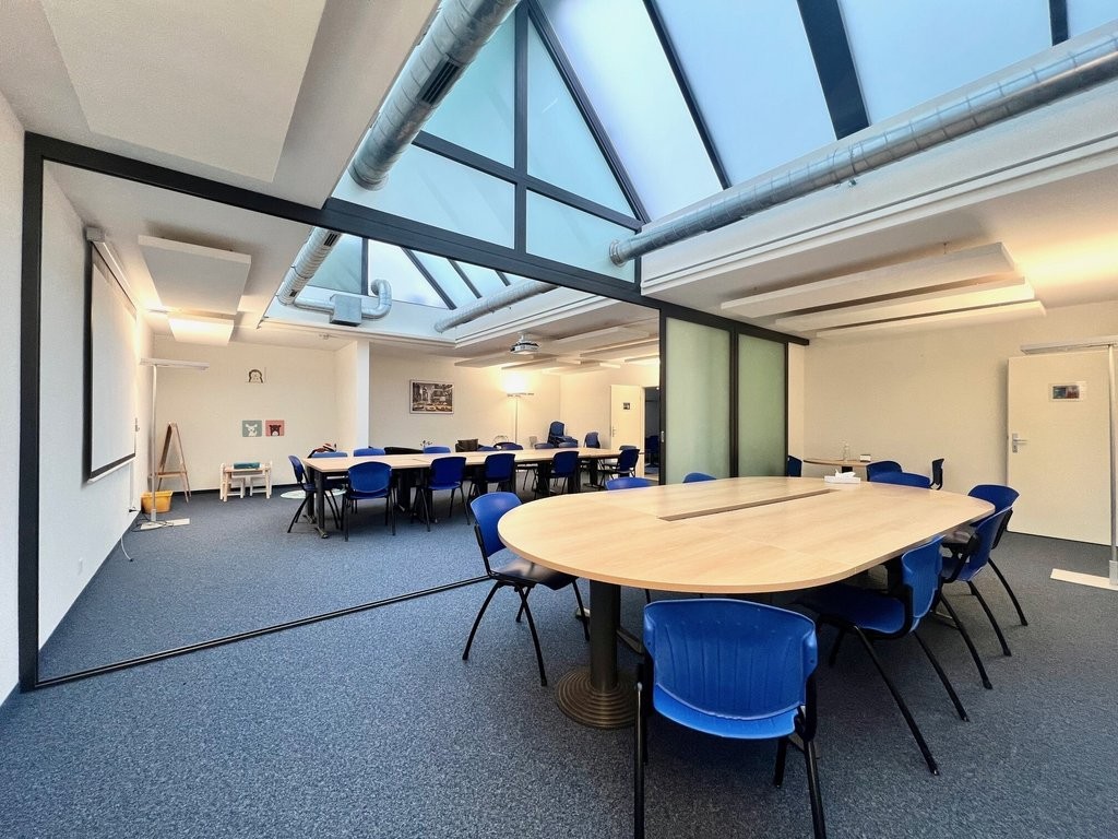 515m² office, photo 2 of 10