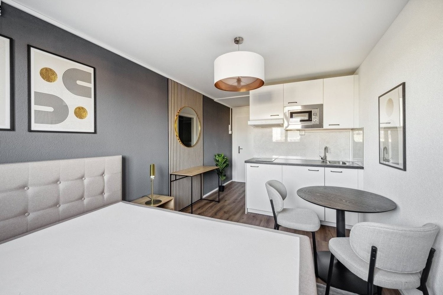 1 room furnished flat