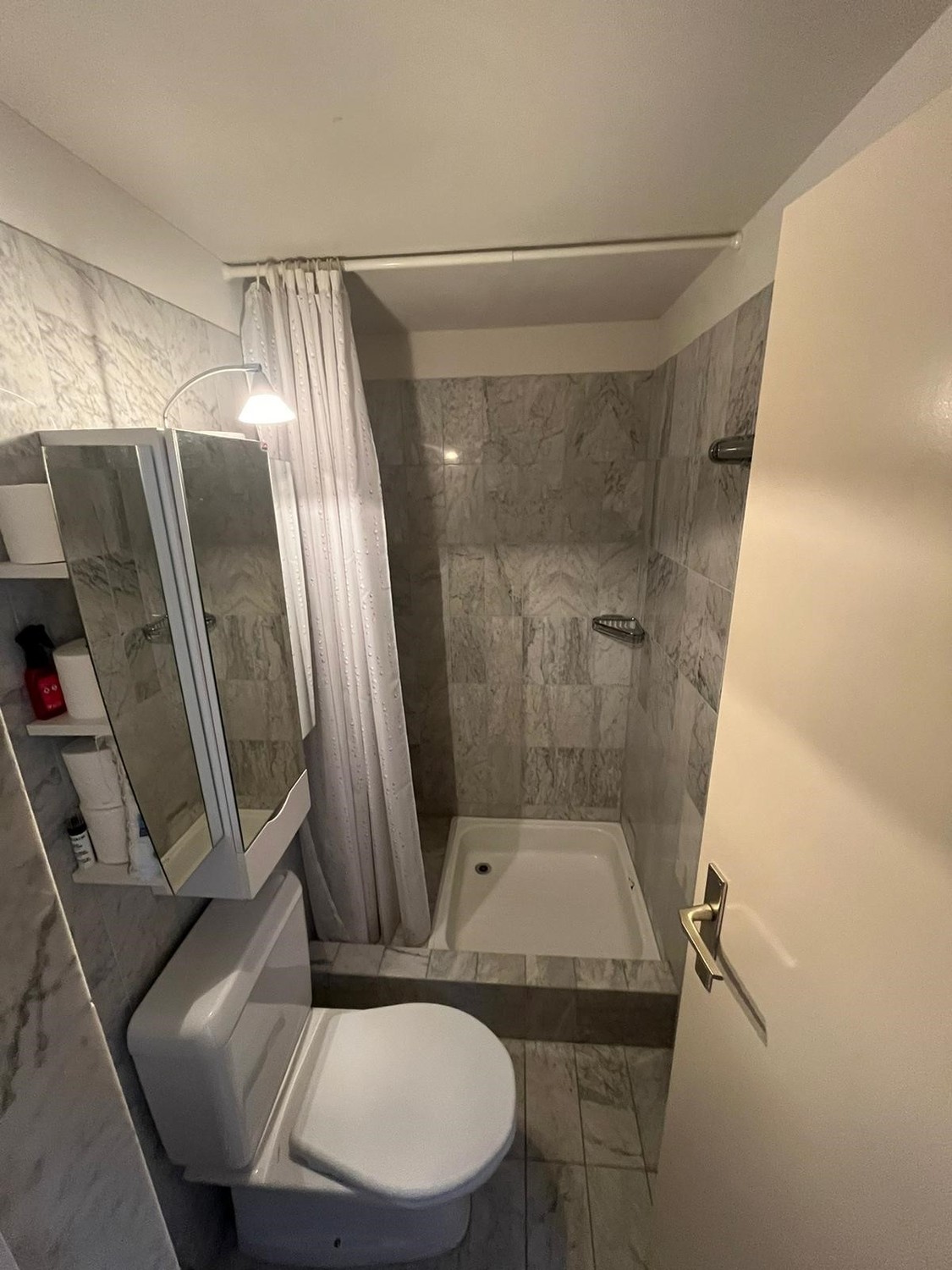 1 room apartment, Foto 3 von 10