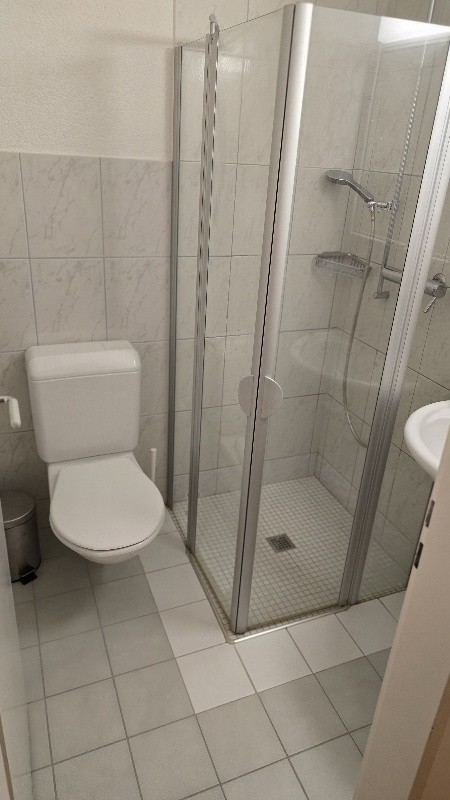 Chambre dans un appartement partagé