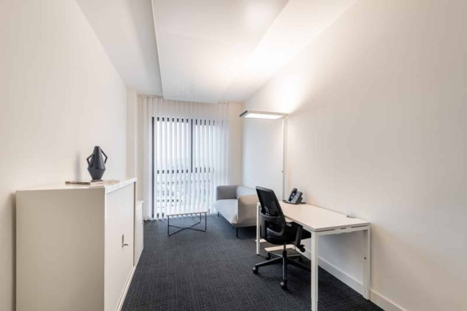 50m² office, photo 3 of 5