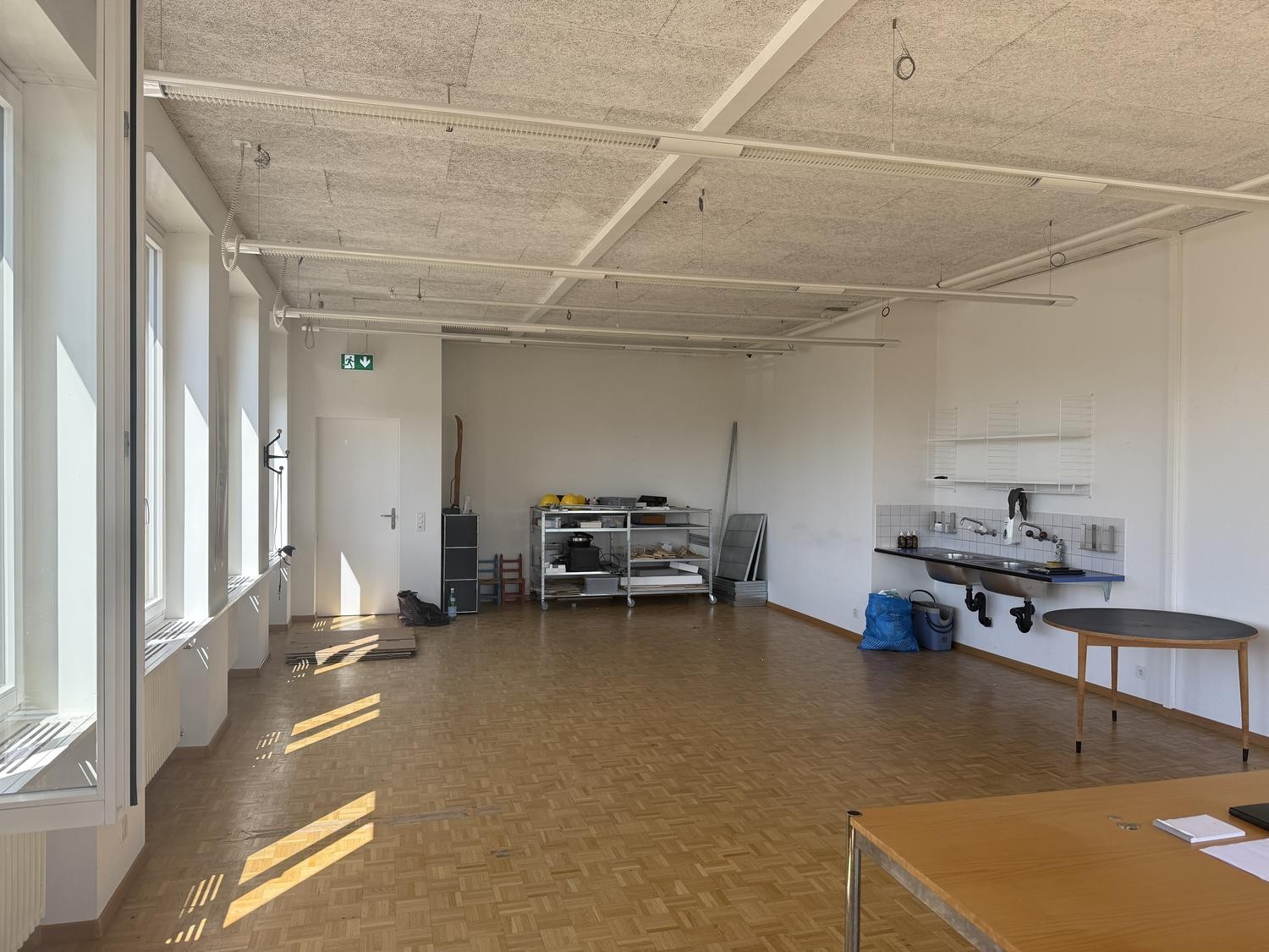 Office, photo 4 of 7