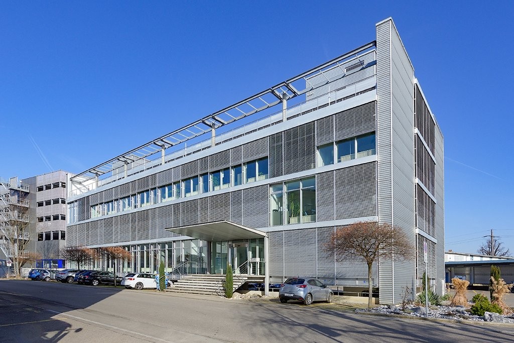 350m² office