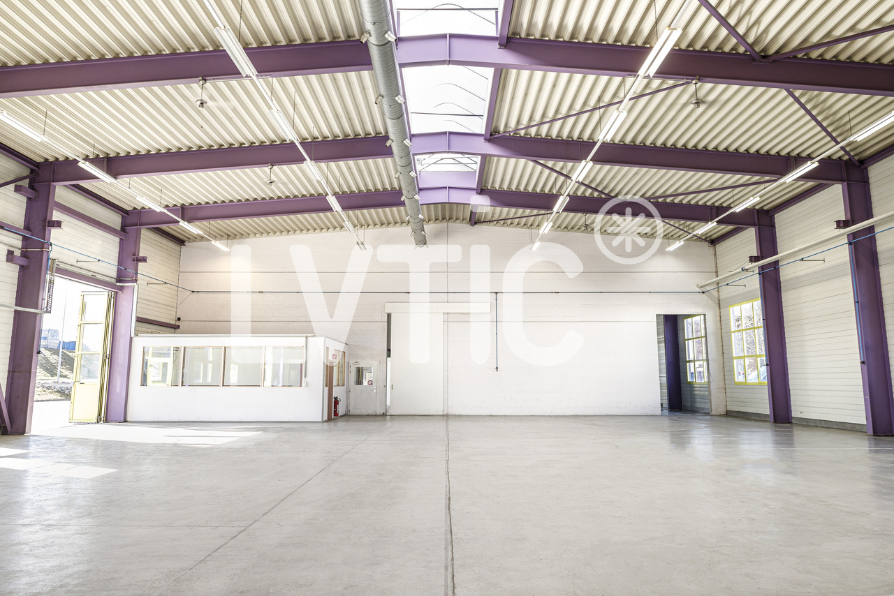 636m² industrial object
