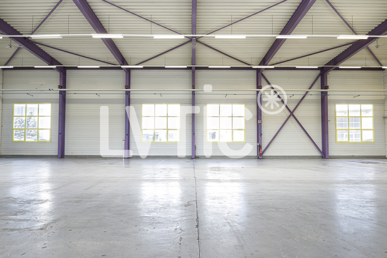 636m² industrial object