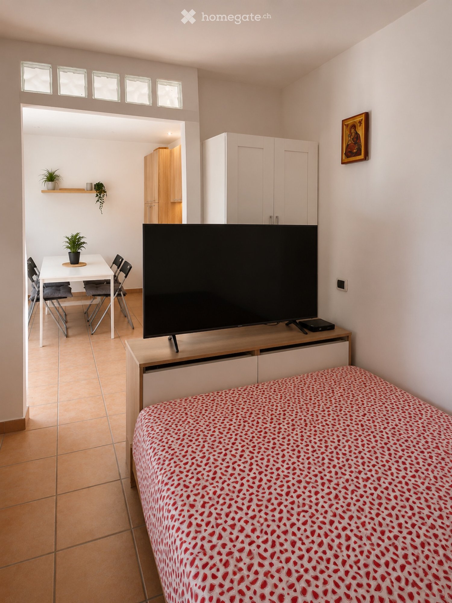 1 room apartment, photo 1 of 5