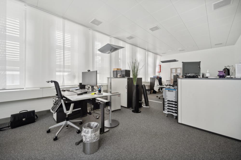 430m² commercial