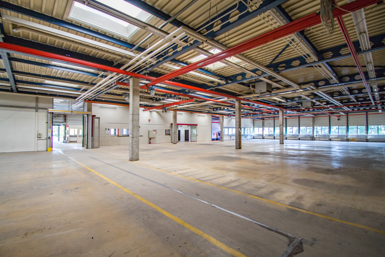 635m² commerciale