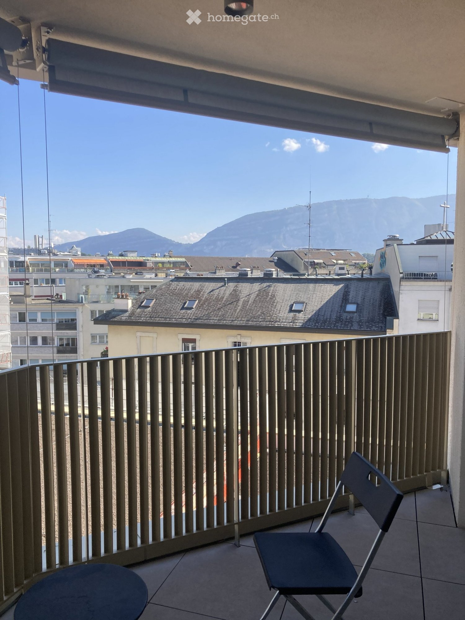6 rooms apartment