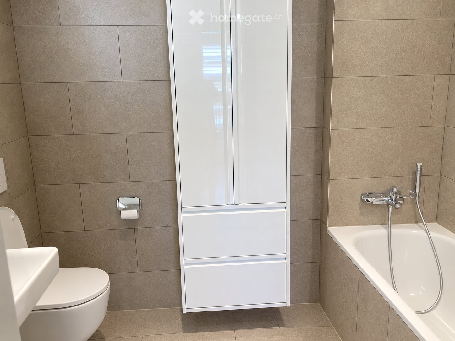 6 rooms apartment