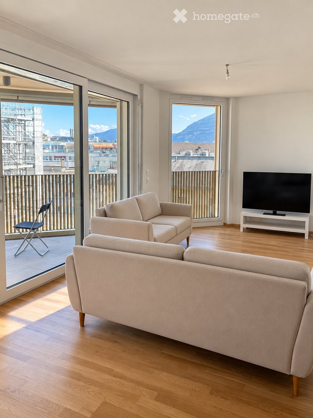 6 rooms apartment