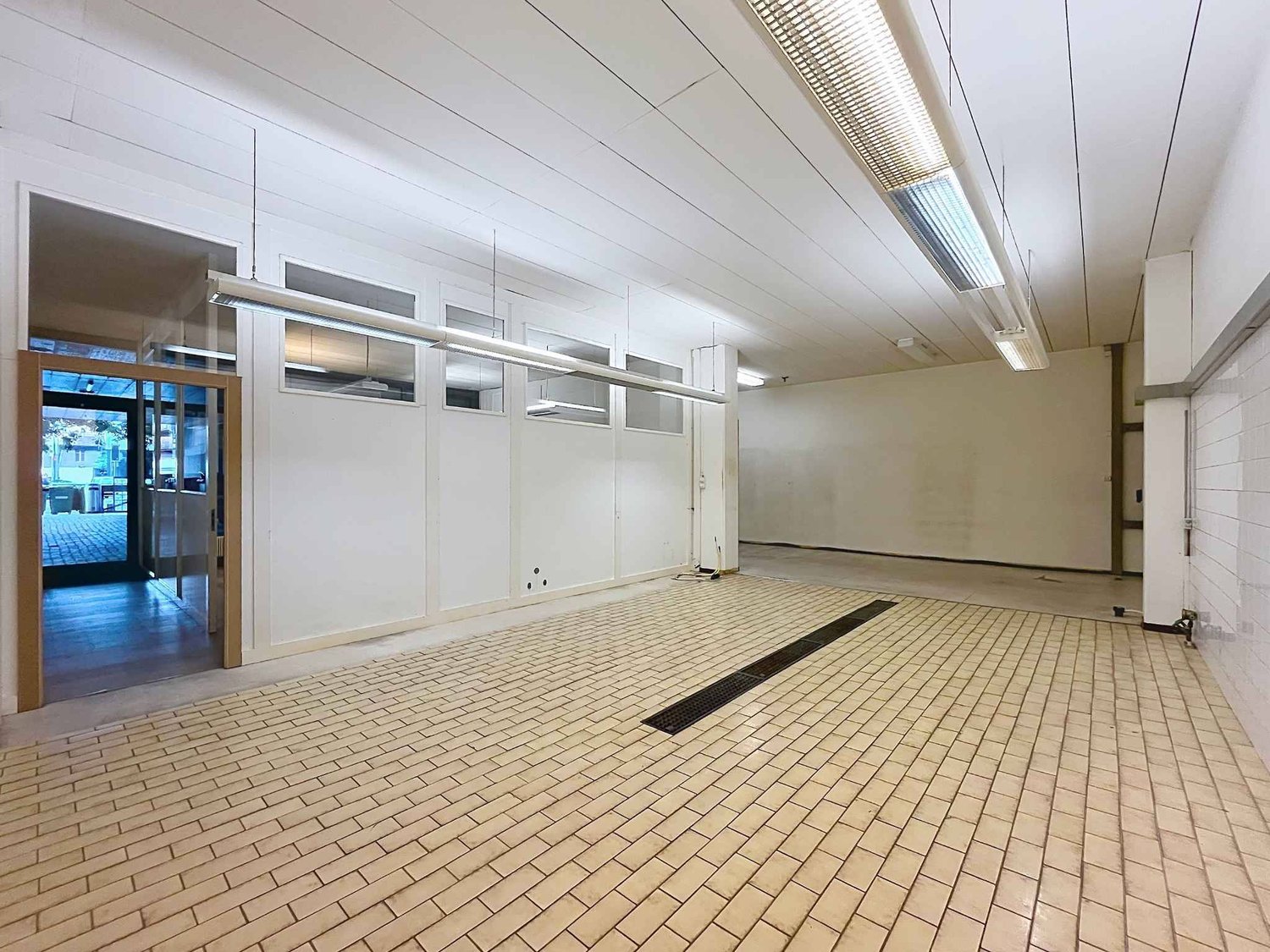 247m² office, photo 7 of 8