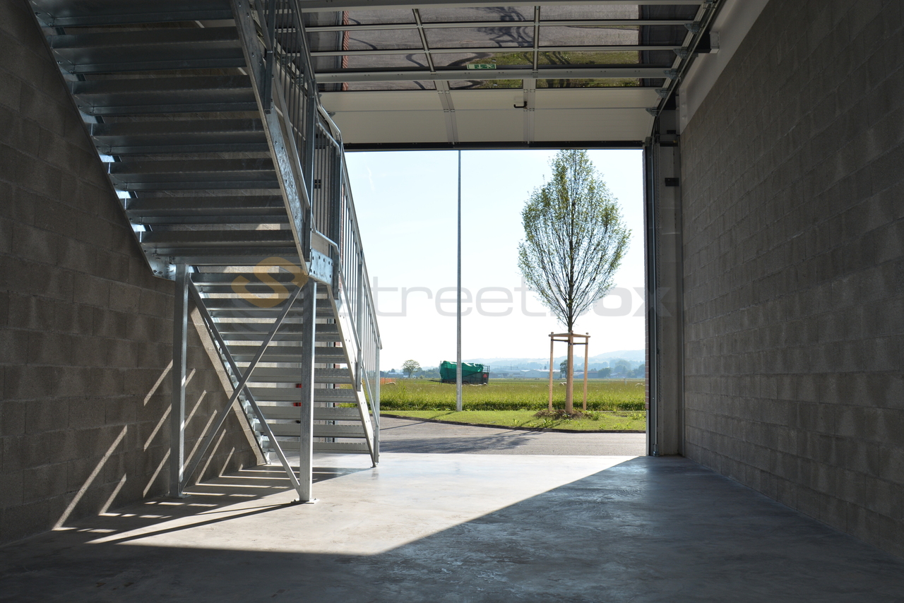 115m² commercial, photo 1 of 4