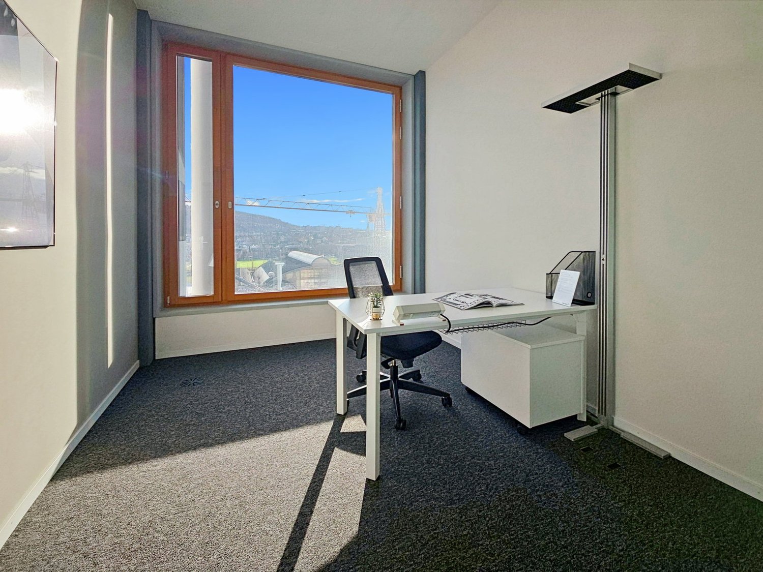 Office, photo 2 of 7