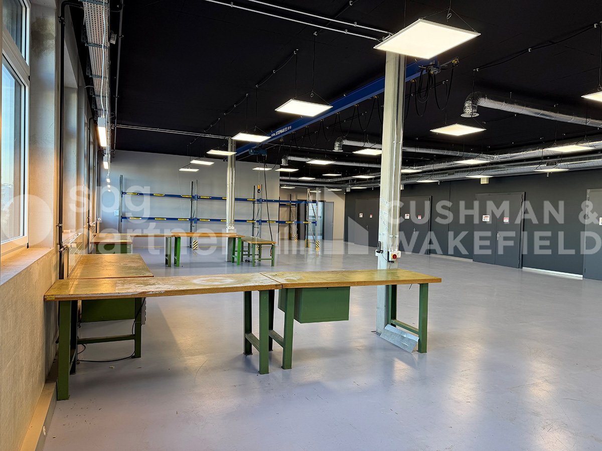 1280m² commercial