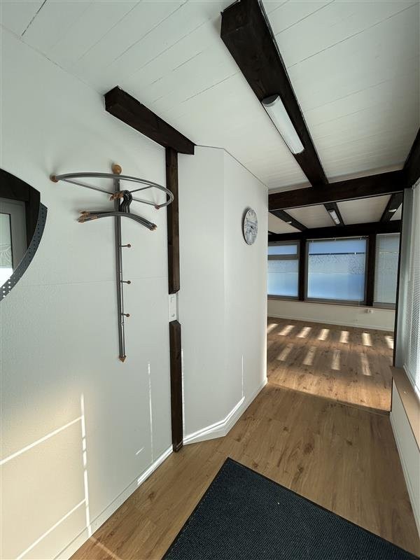42m² commercial