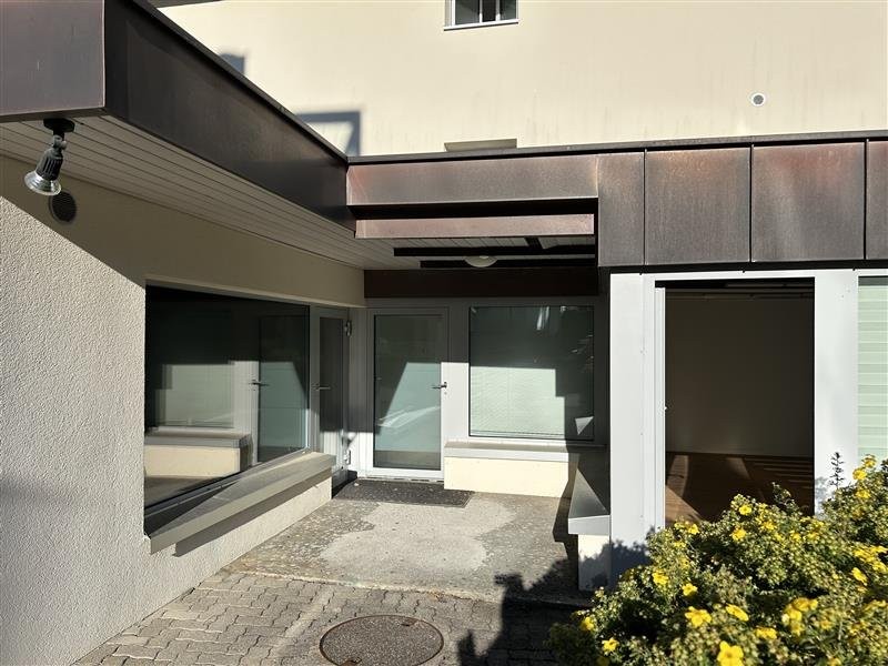 42m² commercial