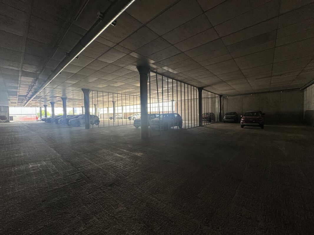 3385m² commercial