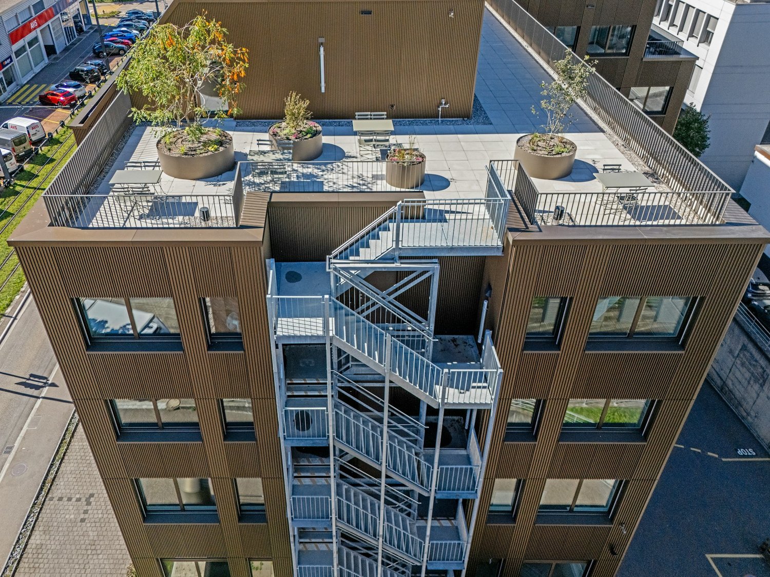 1100m² office, photo 1 of 10