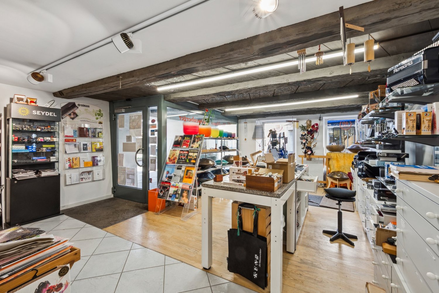 Magasin de 200m², photo 4 sur 10