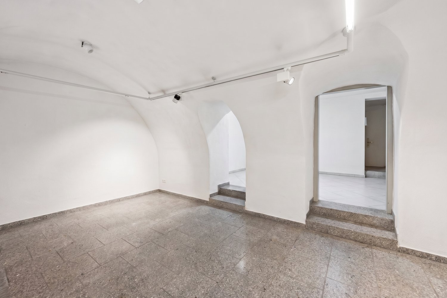 Magasin de 200m², photo 10 sur 10