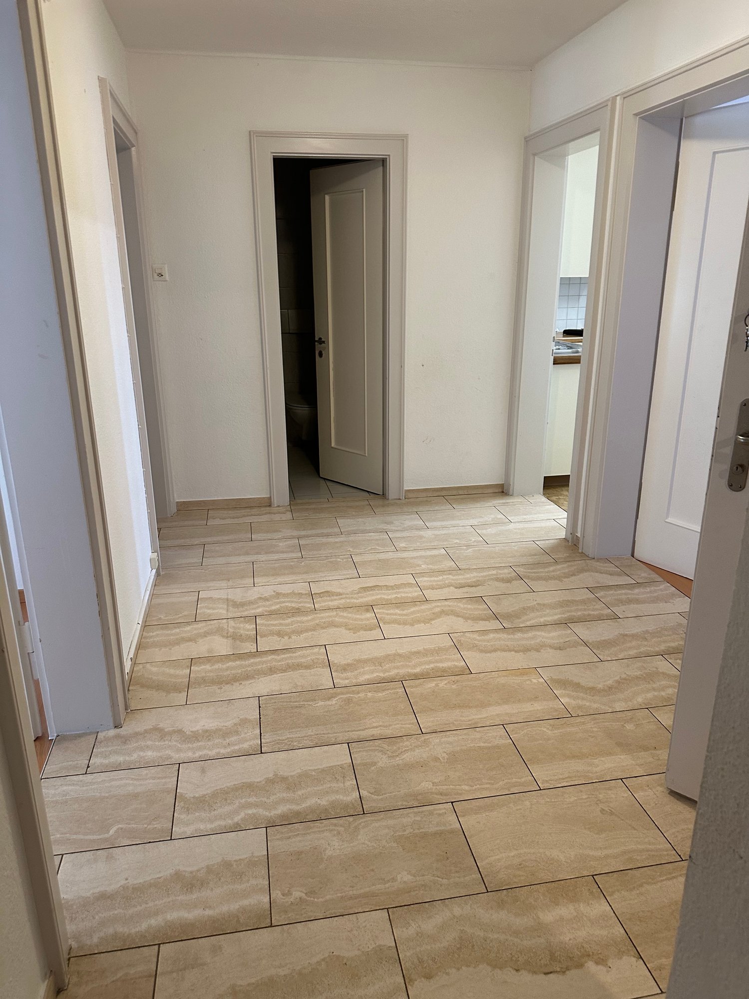 4 rooms apartment, photo 3 of 5