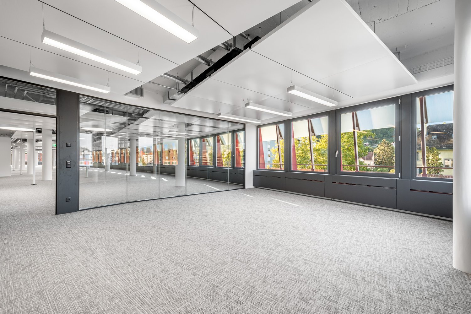 140m² office