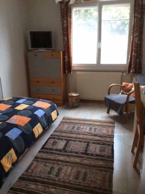 1 room single room, photo 1 of 5