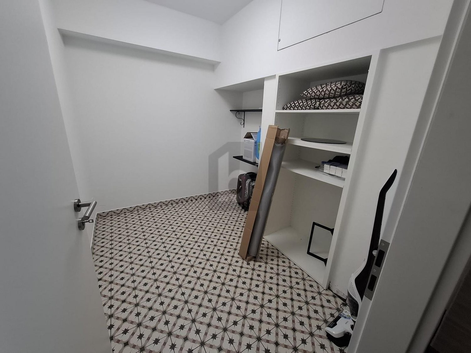 110m² living / commercial building, photo 4 of 4