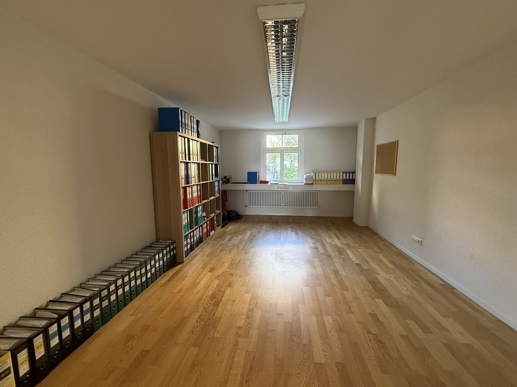151m² commerciale