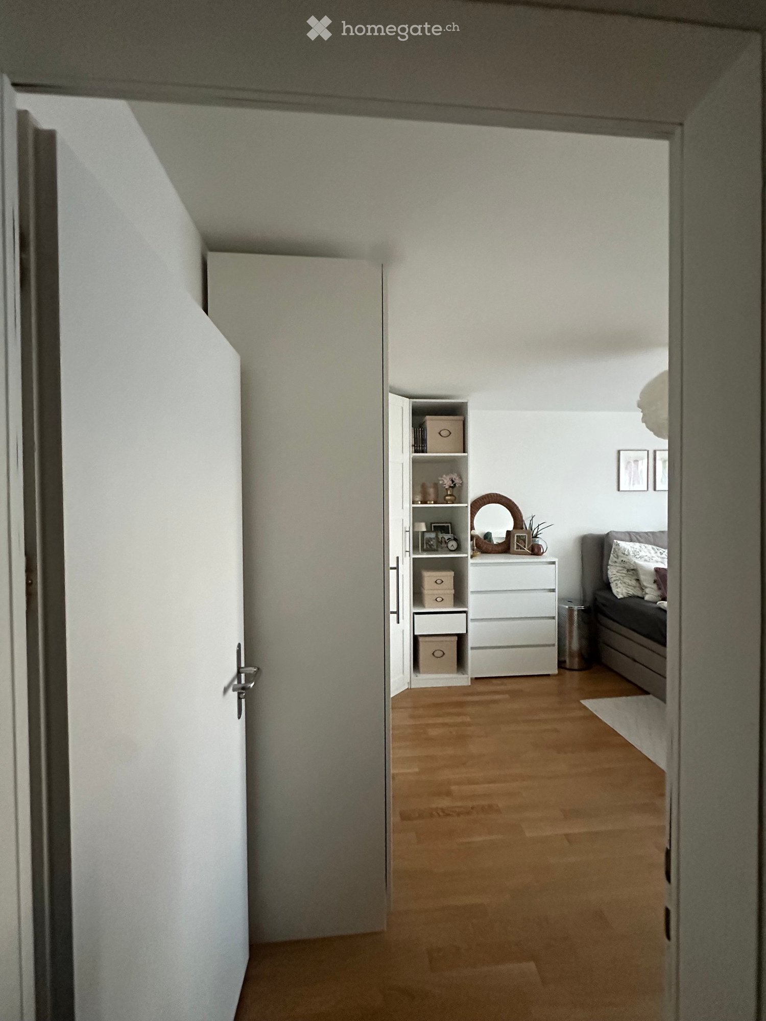 1 room single room, photo 1 of 5