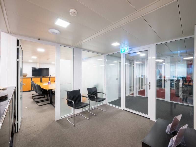 161m² office, photo 3 of 10
