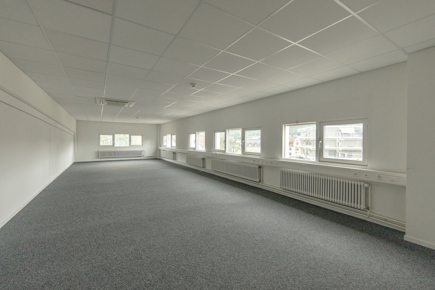 Office, photo 1 of 6