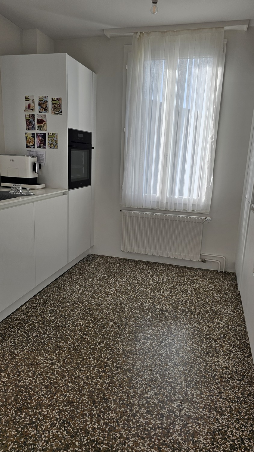4 rooms apartment, photo 3 of 6