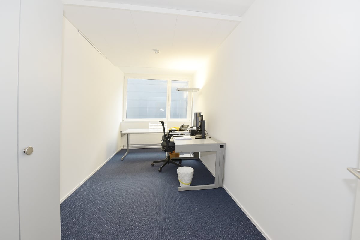 200m² office, photo 7 of 8