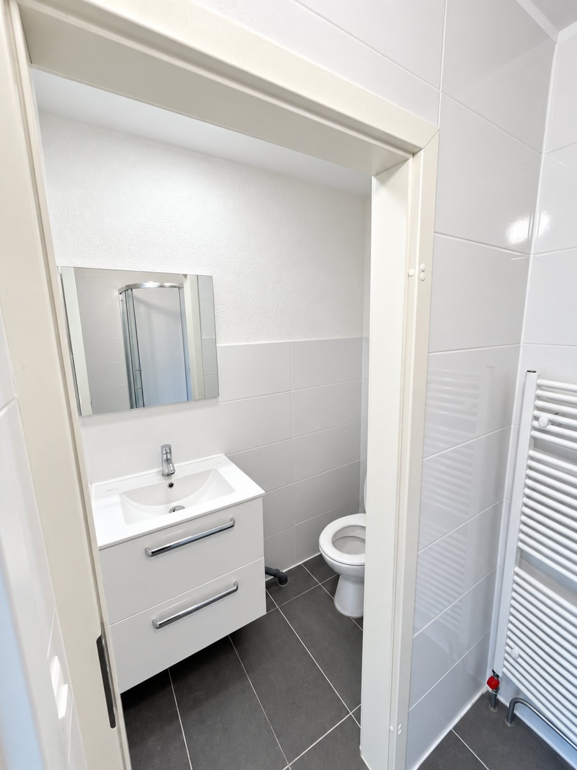 80m² negozio