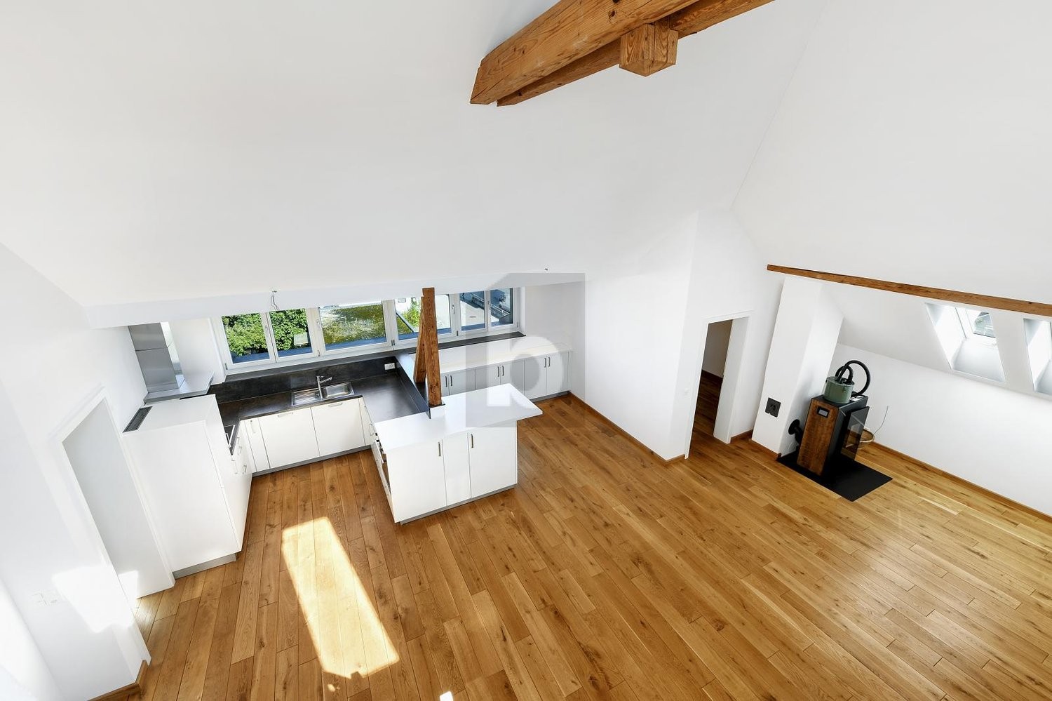 11 rooms multi family house, photo 4 of 4